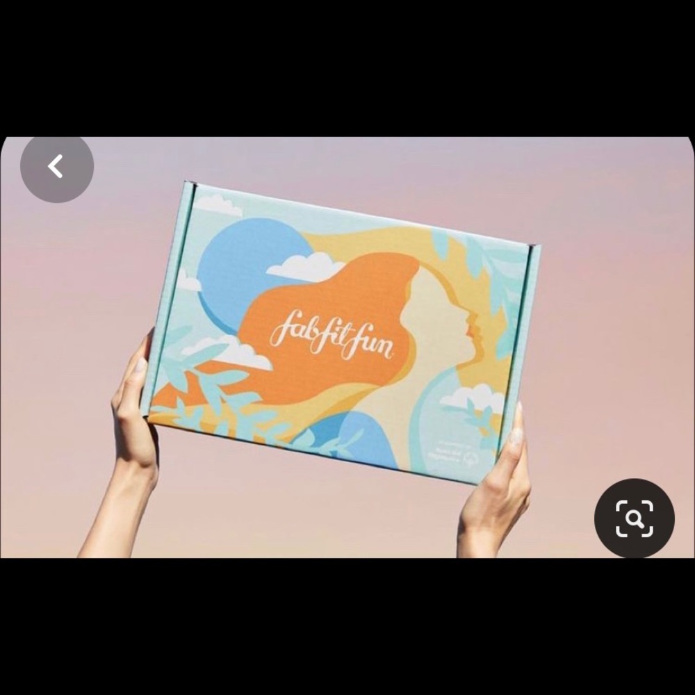 Fabfitfun summer 2020 edition mystery box